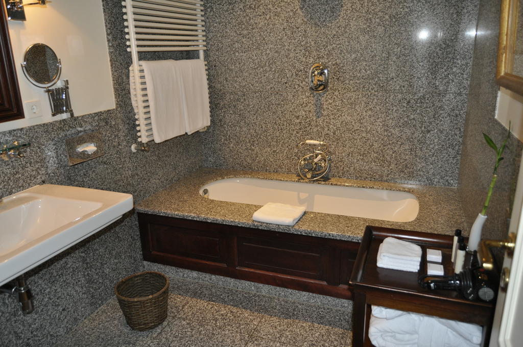 Hotel Albert Premier Luxembourg Bel Air Room photo